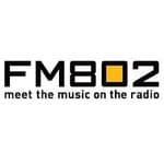 FM802