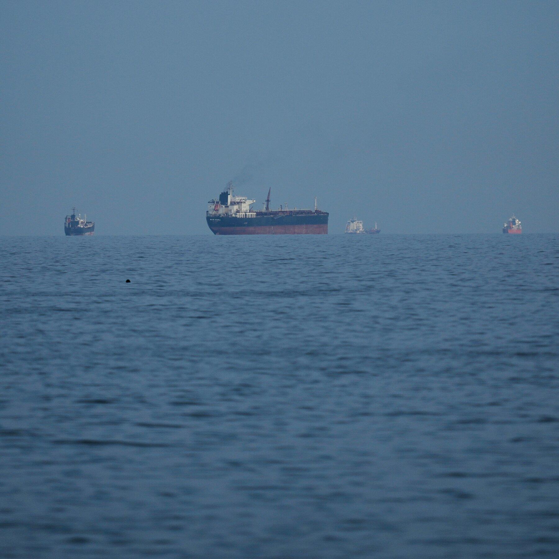 The Sailors Stranded in the Persian Gulf
